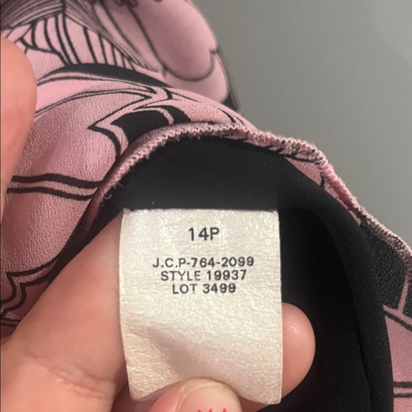 Worthington Pink Floral Mini Skirt Size 14P - Picture 4 of 5